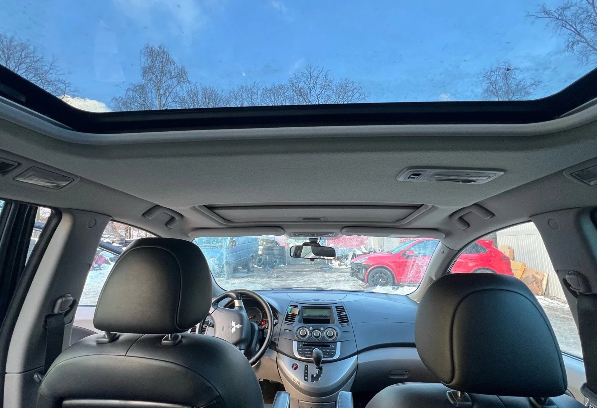 Mitsubishi Grandis 2007